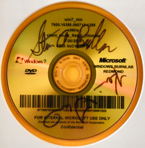 Windows7-6.1.7600.16385-(x86)-DVD-Gold.png
