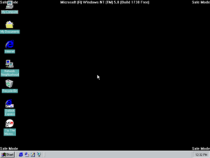 Windows2000-5.0.1738-SafeModeDesktop.png