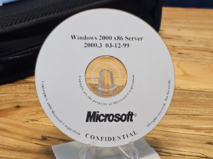 Windows2000-5.00.2000.3-Server-Burnlab-CD.webp