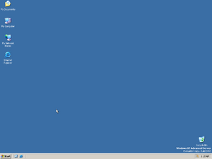 WindowsServer2003-5.1.2493-Desktop.png