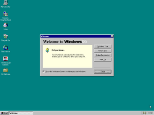 Windows95-4.0.950r7-FirstBoot.png