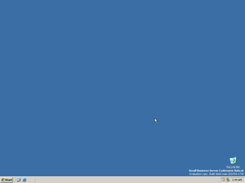 文件:WindowsSBS2003-5.2.3660-Desktop.png