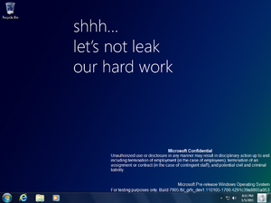 Windows8-6.2.7905-Desktop.png