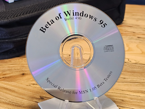 Windows95-4.00.490-CD-MSN-1.05.webp