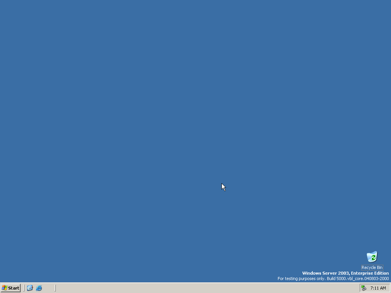 文件:WindowsServer2008-6.0.5000-040803-Desktop.png