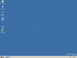 Windows2000-5.0.2068-Desktop.png